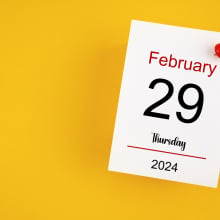 illustration of feb. 29 on calendar with yellow background