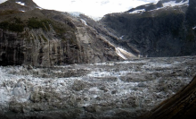 Footage of the glacial laker near Mendenhall Glacier just before the record glacial lake outburst.